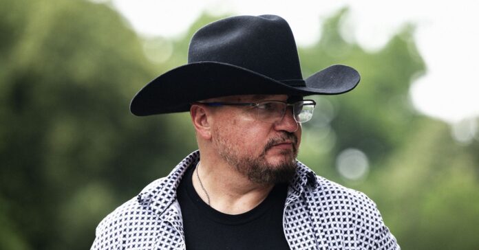 Stewart-Rhodes-Relaunched-Oathkeepers-Politics-2218290830.jpg