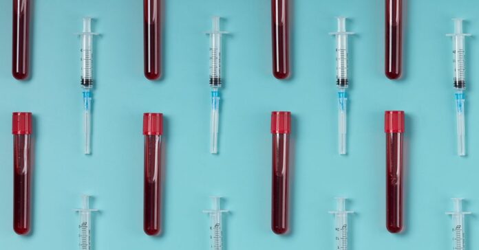 Blood20Feud20Oura20Whoop_Blood20vials20and20needles_SOURCE20Freepik.jpg