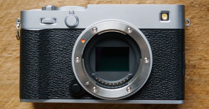 Fujifilm20XE520front20SOURCE20Scott20Gilbertson.jpg