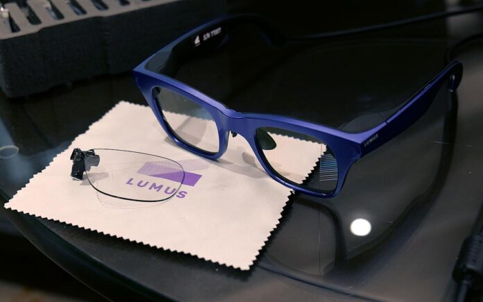 lumus-30-fov-model.jpg