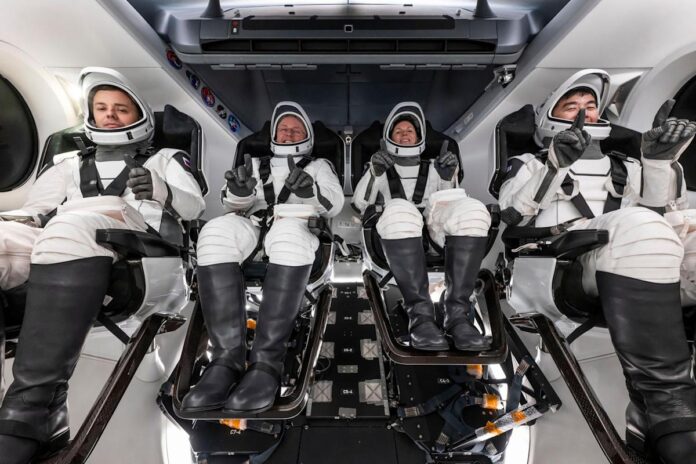 nasa-iss-crew-11.jpg